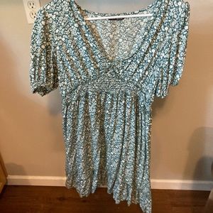 Short green & white floral dress size Large
